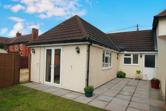 1 Bedroom Bungalow To Rent In Fieldside, Long Wittenham, Oxfordshire, OX14