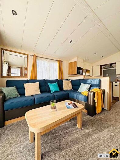 2 Bedroom Park Home For Sale In Snowdon View, Llanberis, Gwynedd, LL55