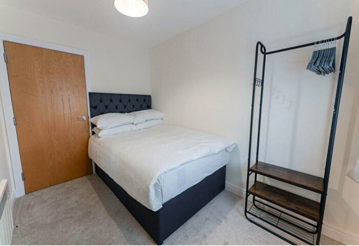 2 Bedroom Apartment To Rent In Newhall Hill, Jewellery Quarter, Birmingham, B1