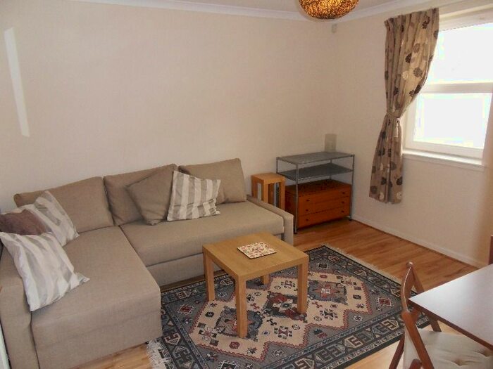 2 Bedroom Flat To Rent In Millar Place, Morningside, Edinburgh, EH10