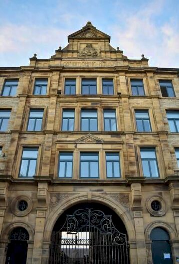 2 Bedroom Flat To Rent In Conditioning House, Cape Street, Bradford, West Yorkshire, BD1