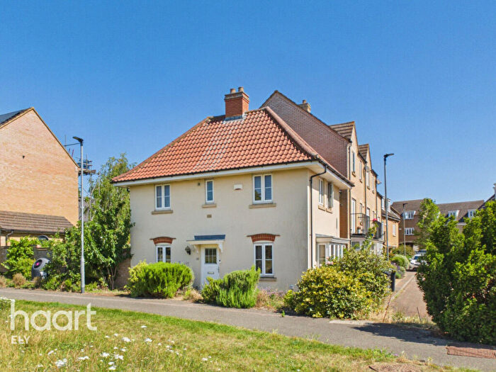 4 Bedroom Link Detached House For Sale In Gateway Gardens, Ely, CB6
