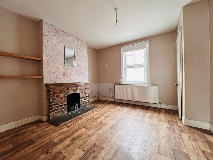 2 Bedroom End Of Terrace House For Sale In Dunroyal, Helperby, York, YO61