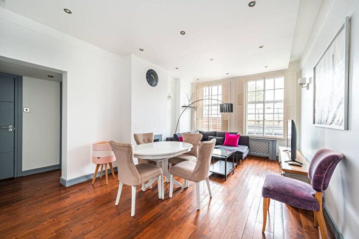 2 Bedroom Flat To Rent In St Georges Court, Chelsea, London, SW3