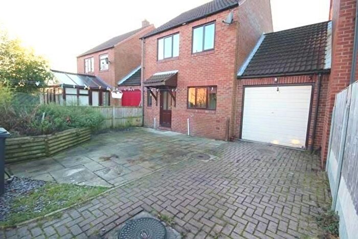 3 Bedroom Link Detached House To Rent In Low Street, Carlton, Goole, DN14