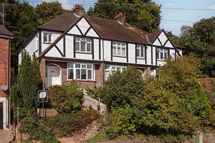 3 Bedroom End Of Terrace House For Sale In Garlands Road, Redhill, RH1
