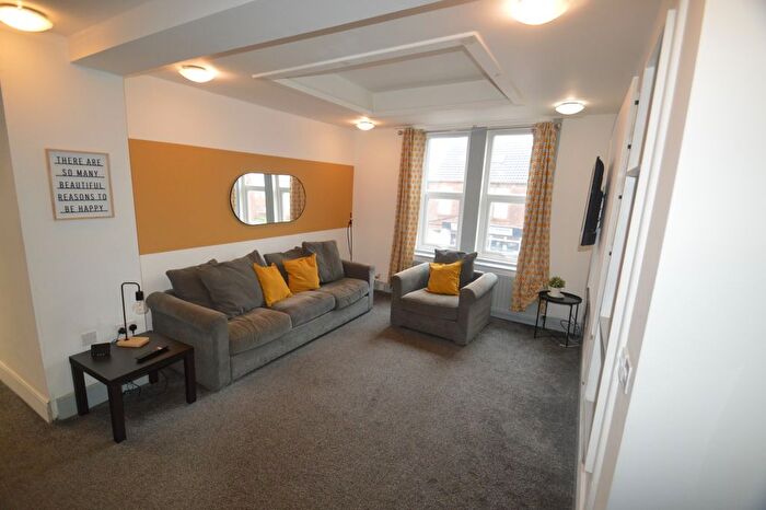 3 Bedroom Maisonette To Rent In Westminster Street, Gateshead, NE8