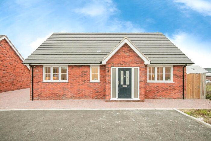 3 Bedroom Detached Bungalow For Sale In Martello Drive, Kirby Road, Walton On The Naze, CO14