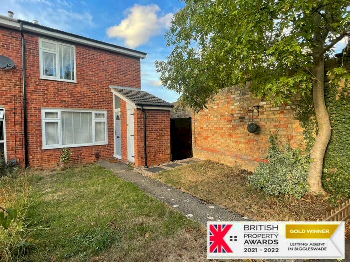3 Bedroom Property To Rent In Franklin Road, Biggleswade, SG18