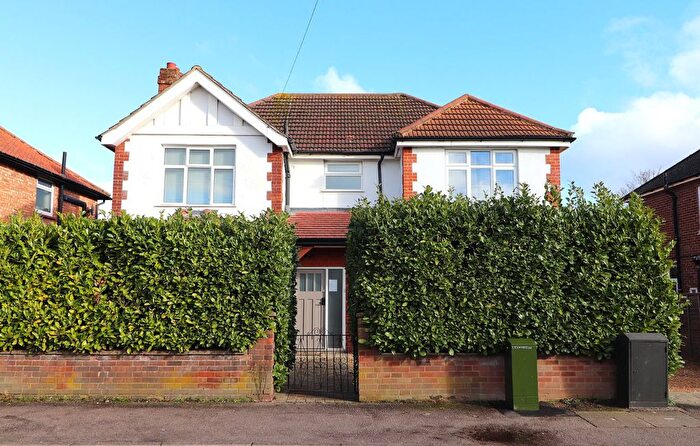 4 Bedroom Detached House For Sale In Fairview Road, Stevenage, Hertfordshire, SG1