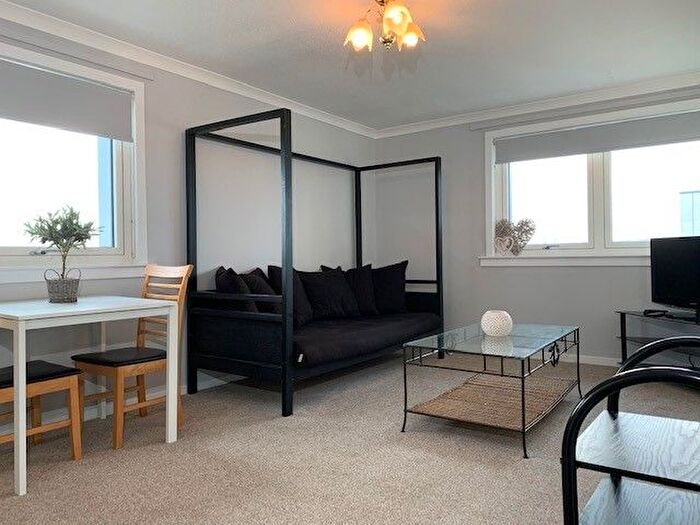 2 Bedroom Flat To Rent In Promenade Court, Aberdeen, AB24