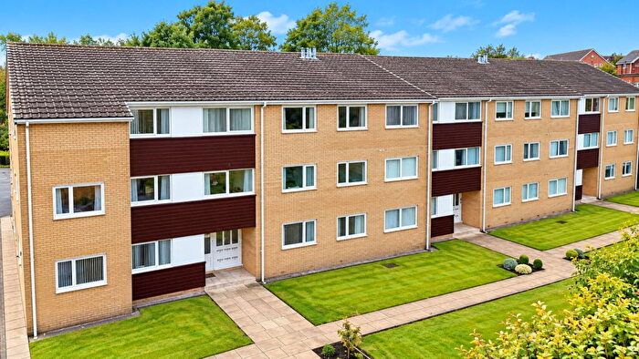 3 Bedroom Flat For Sale In Preston Road, Southport, PR9