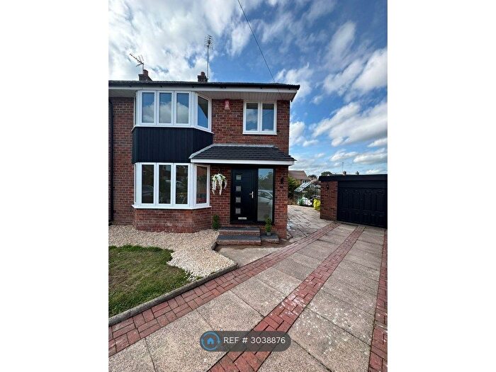 3 Bedroom Semi-Detached House To Rent In Diamond Close, Stoke-On-Trent, ST3