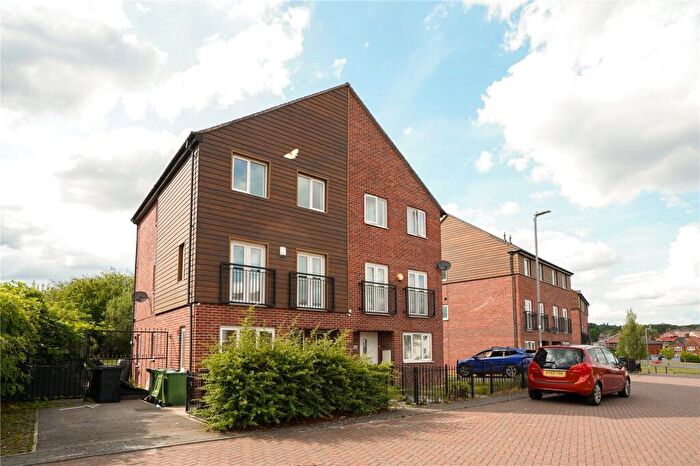 5 Bedroom Terraced House To Rent In Oaklands Close, Leeds, LS8