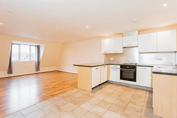 2 Bedroom Flat For Sale In Keymer Road, Hassocks, BN6