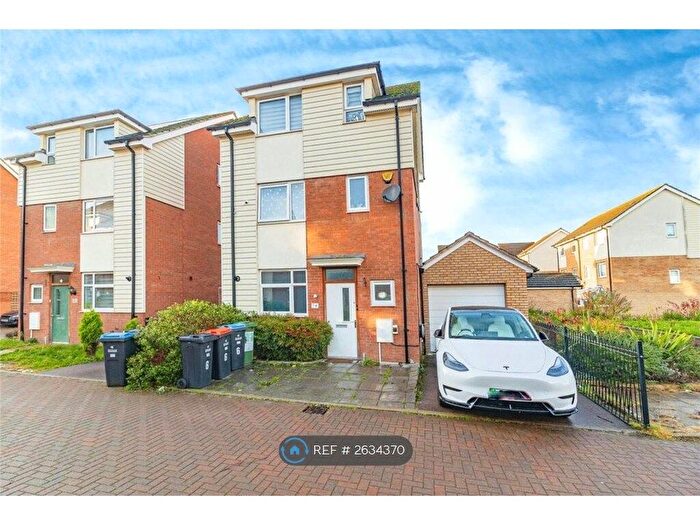 4 Bedroom Detached House To Rent In Armada Avenue, Miltonkeynes, MK10
