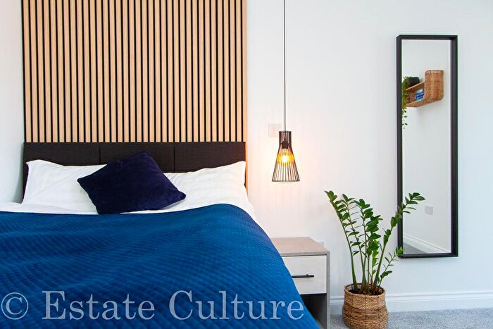 4 Bedroom Terraced House To Rent In Grove Road, Nuneaton, CV10