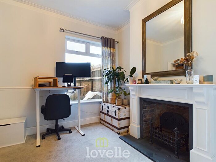 3 Bedroom Terraced House For Sale In Oxford Street, Cleethorpes, DN35