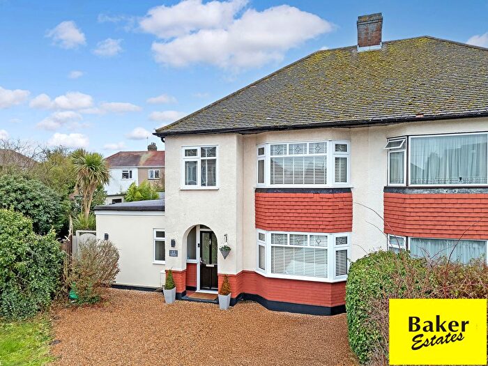 4 Bedroom Semi-Detached House For Sale In Longport Close, Hainault, IG6