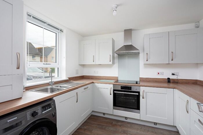 3 Bedroom End Of Terrace House To Rent In Edgelaw Rigg, Liberton, Edinburgh, EH16