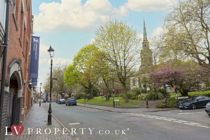 2 Bedroom Apartment To Rent In Derwent Foundry, Birmingham, B3