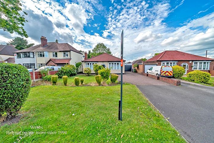 3 Bedroom Detached Bungalow For Sale In Walsall Road, Aldridge, Walsall, WS9