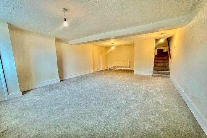 4 Bedroom Property To Rent In Plumstead Common Road, London, SE18