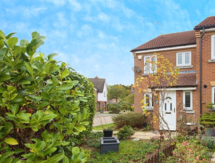 2 Bedroom End Terrace House For Sale In Rushton Grove, Harlow, CM17