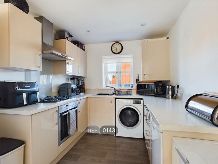 1 Bedroom Apartment To Rent In Richmond Lane, Kingswood, HU7
