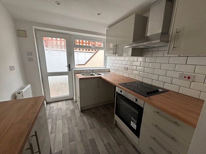 2 Bedroom Terraced House To Rent In Bedw Road, Bedlinog, CF46