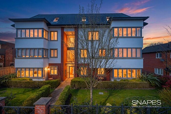 2 Bedroom Apartment For Sale In Maple Road, Bramhall, SK7