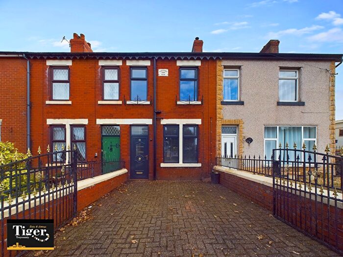 2 Bedroom Terraced House To Rent In School Road, Blackpool, FY4