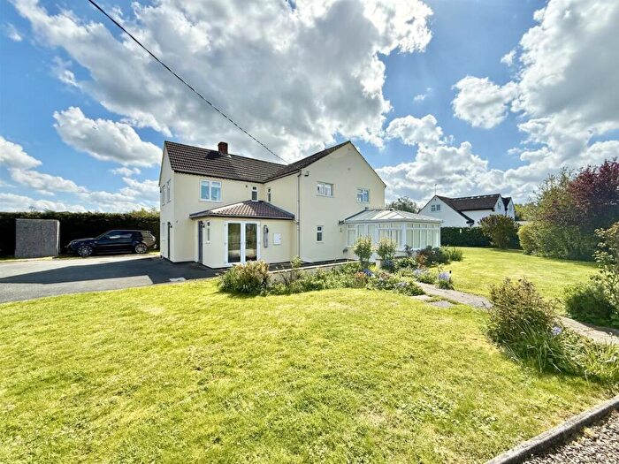 4 Bedroom Detached House For Sale In Gloucester Road, Hartpury, Gloucester, GL19