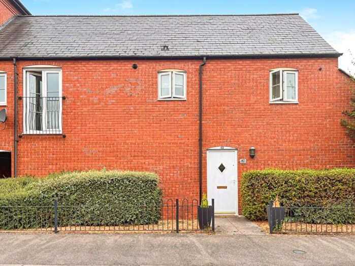 2 Bedroom Coach House To Rent In Amis Way, Stratford-upon-Avon, CV37