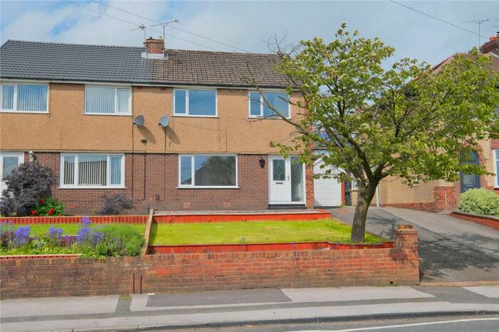 3 Bedroom Semi-Detached House To Rent In Thwaites Road, Oswaldtwistle, BB5