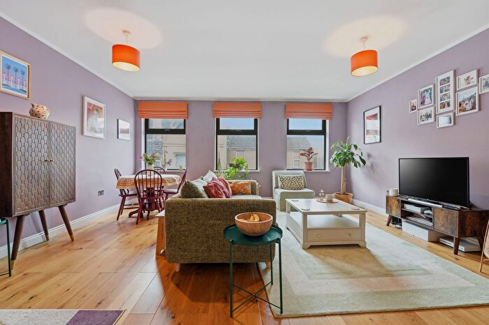 2 Bedroom Flat For Sale In Church Road, Redfield, BS5