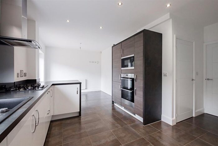 4 Bedroom Detached House For Sale In Warton Avenue, Lindley, HD3