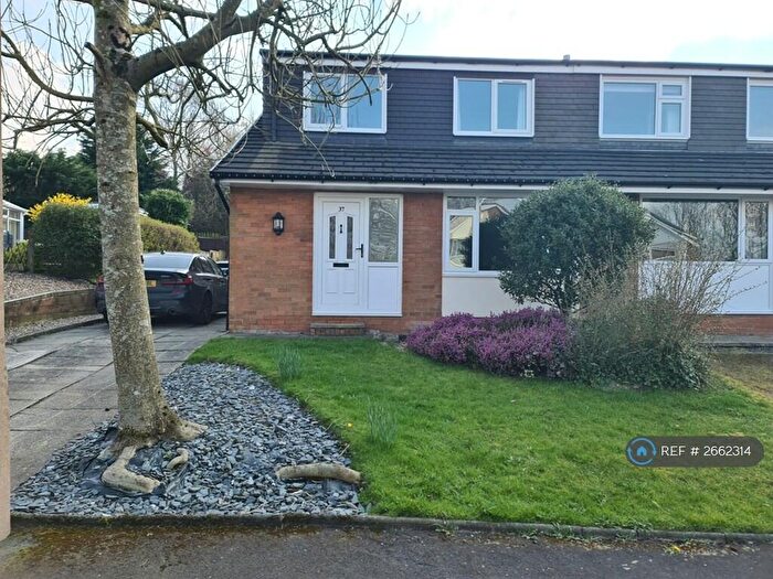 3 Bedroom Semi-Detached House To Rent In Durham Road, Wilpshire, Blackburn, BB1