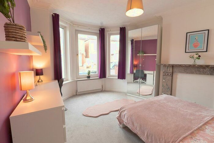 7 Bedroom Terraced House To Rent In St Denys Road, Southampton Id #, SO17