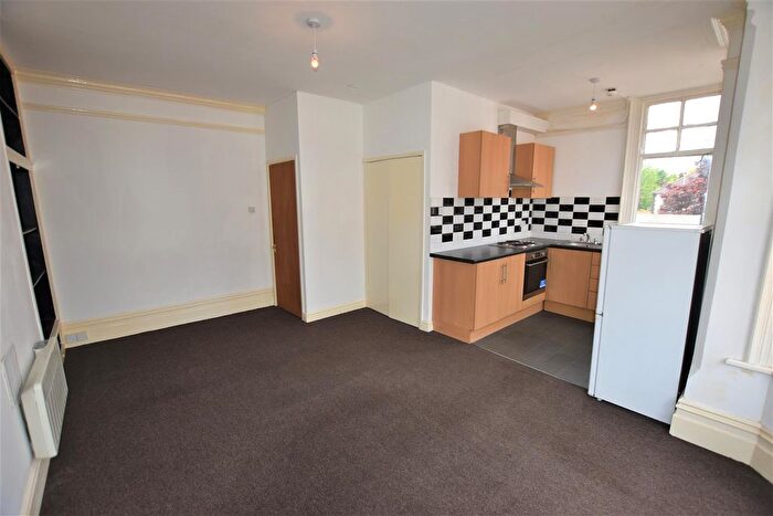 1 Bedroom Flat To Rent In Westleigh Road, Leicester, LE3