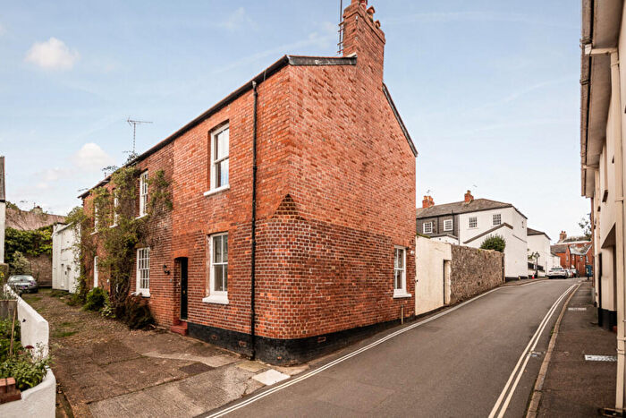 2 Bedroom End Of Terrace House For Sale In Follett Road, Exeter, EX3