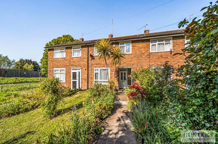 3 Bedroom Terraced House For Sale In Brimpsfield Close, Abbey Wood, SE2
