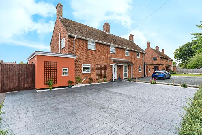 3 Bedroom Semi-Detached House For Sale In Wisbech Road, Manea, PE15