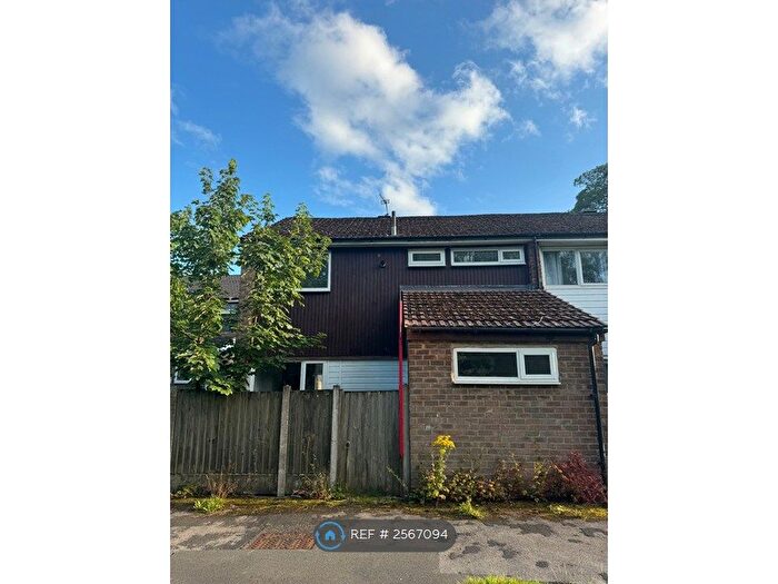 3 Bedroom End Of Terrace House To Rent In Salop Walk, Macclesfield, SK10