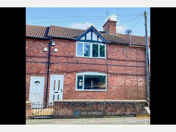4 Bedroom Terraced House To Rent In Firth Crescent, New Rossington, Doncaster, DN11