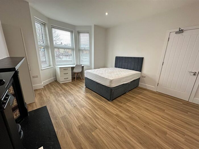 Property To Rent In Elizabeth Way, Cambridge, CB4