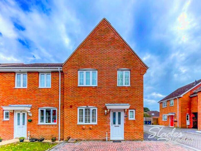 3 Bedroom Semi-Detached House To Rent In Peppercorn Close, Christchurch, Dorset, BH23