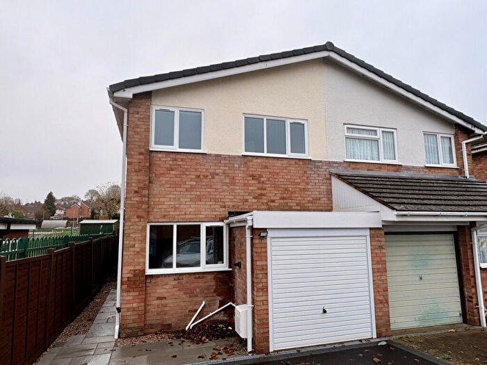 4 Bedroom Semi Detached House For Sale In Allan Close, Stourbridge, DY8