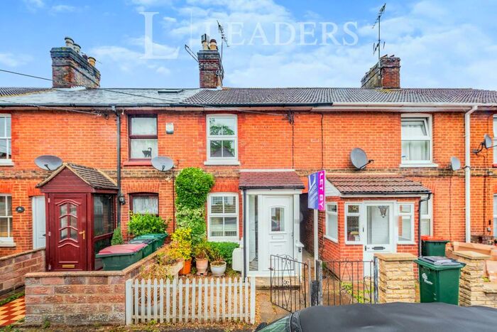 2 Bedroom Terraced House To Rent In West Street, Crawley, RH11