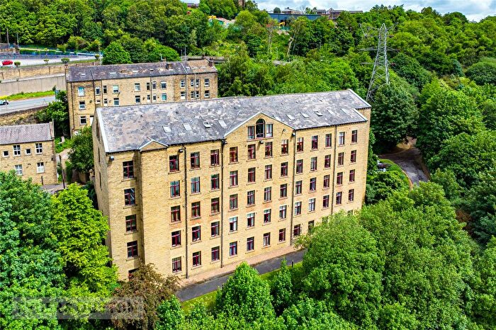 1 Bedroom Flat For Sale In Garden Street North, Halifax, West Yorkshire, HX3